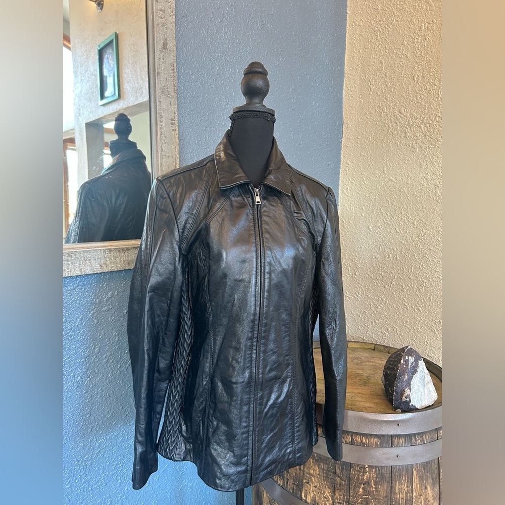 Women's Black Retro Leather Jacket